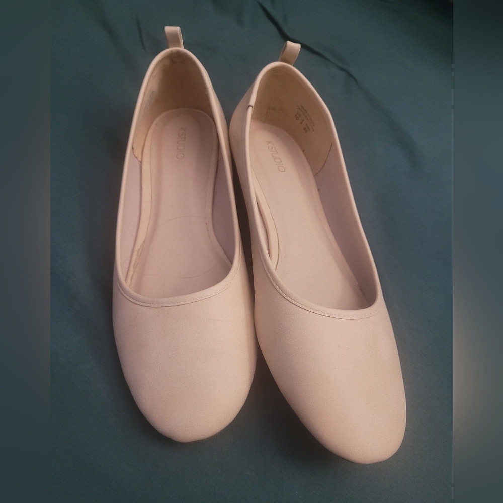 Neutral flats